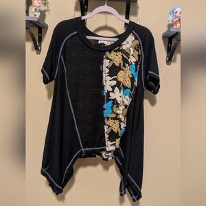POL Oversized Floral Patchwork Black Top - New W/O Tags